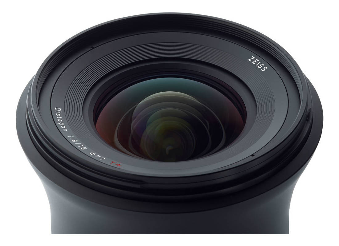 Zeiss Milvus 18mm F2.8 ZE-Attacco