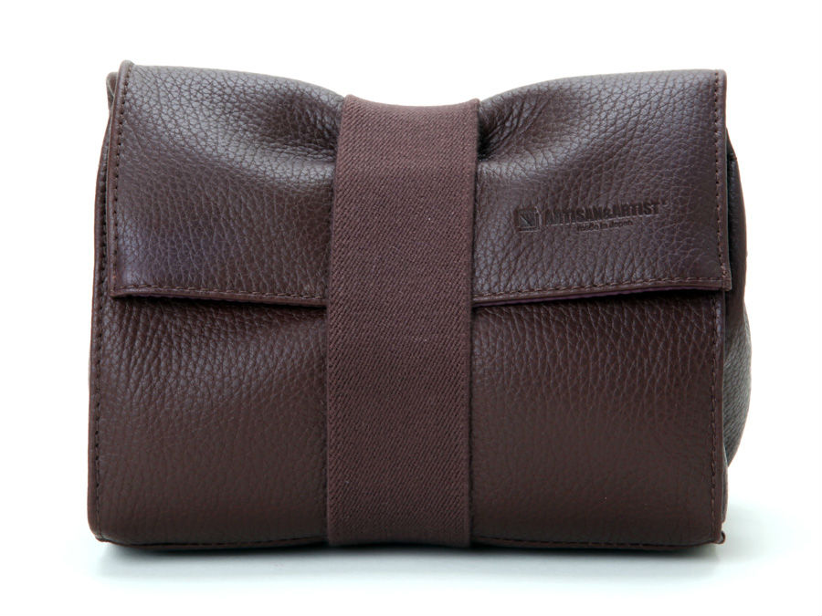 Artisan & Artist ACAM 78 Leather Custodia Marrone