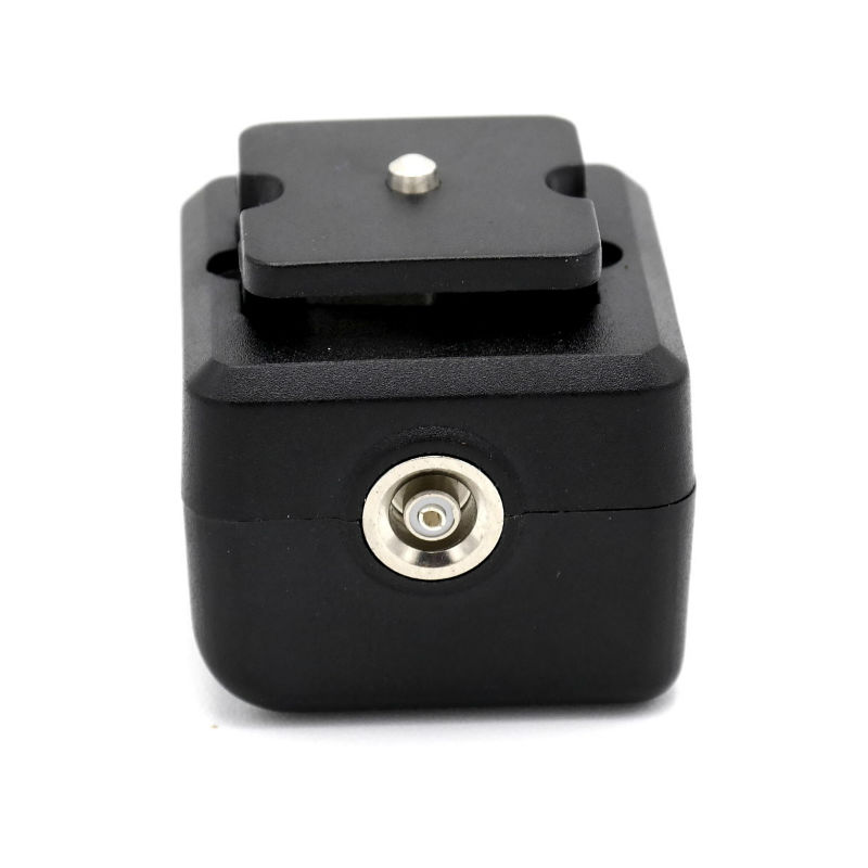 Adattatore hotshoe Caruba - (contatto centrale a X-Contact)