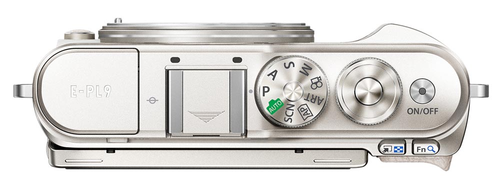 Olympus PEN E-PL9 corpo bianco