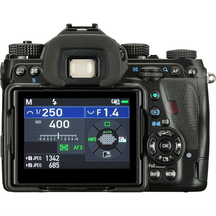 Pentax K-1 Mark II + 24-70mm F2.8