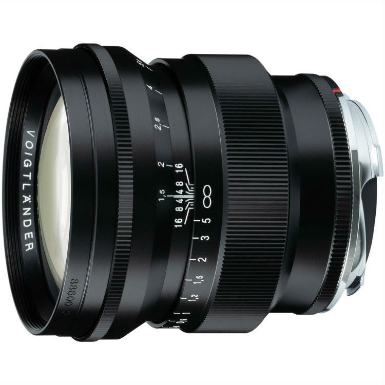 Voigtländer Nokton 75mm f/1.5 nero