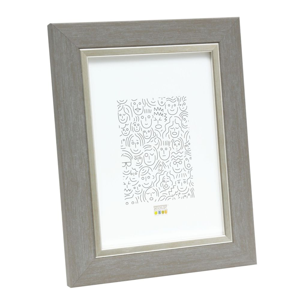 Deknudt Photo frame in light grey with silver edge 10x15 S45VF3