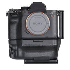 Sunwayfoto L-Piastra per Sony A7RIV inclusa impugnatura