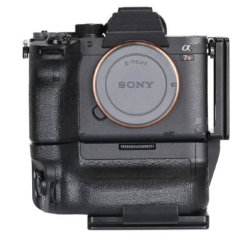 Sunwayfoto L-Piastra per Sony A7RIV inclusa impugnatura