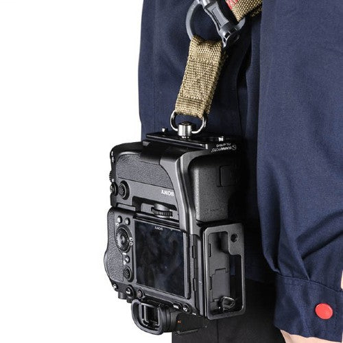 Sunwayfoto L-Piastra per Sony A7RIV inclusa impugnatura