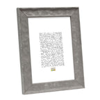 Deknudt Cornice in legno grigio con struttura ondulata 18x24 S46HF7