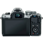 Olympus OM-D E-M10 mark IV argento + ED 14-150mm II edizione speciale
