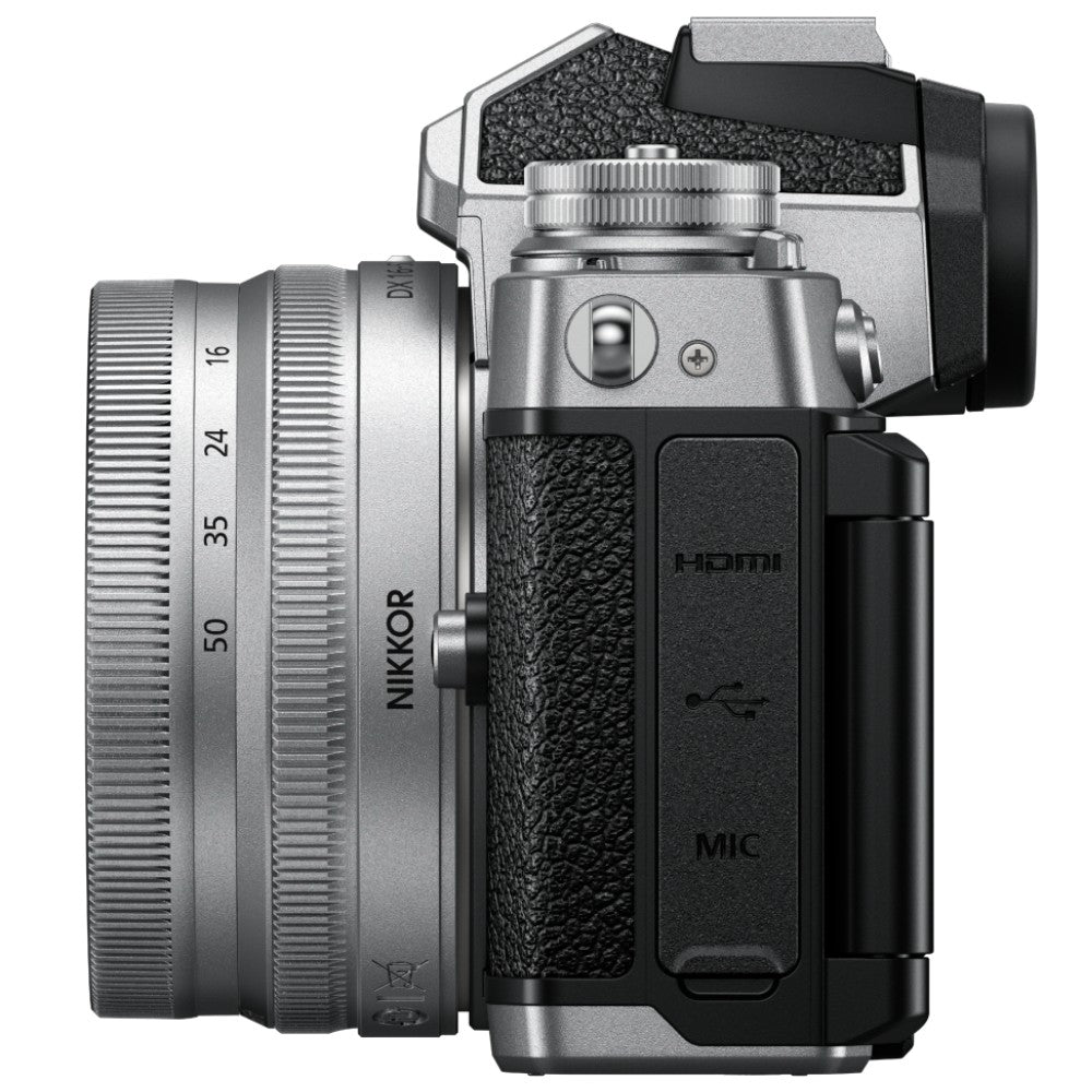Nikon Z fc + DX 16-50 Argento + DX 50-250