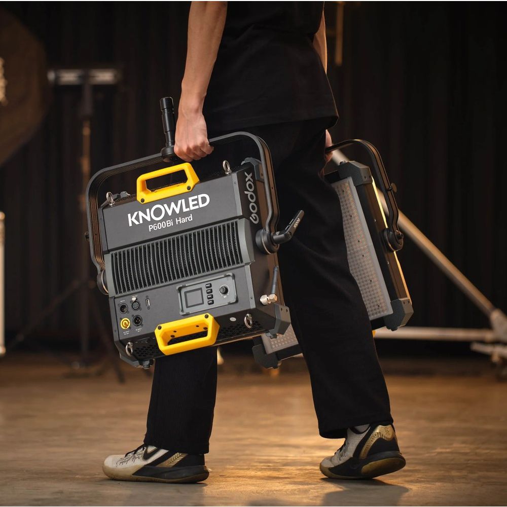 Godox KNOWLED P600Bi Hard Panel Light