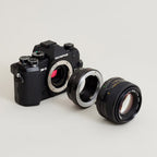 Urth Obiettivo Adattatore di montaggio: Compatible con Minolta Rokkor (SR / MD / MC) Obiettivo to Canon RF Fotocamera Corpo