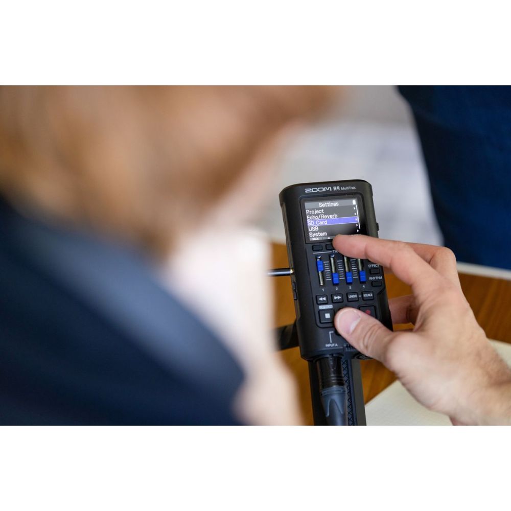 Registratore portatile Zoom R4 MultiTrak