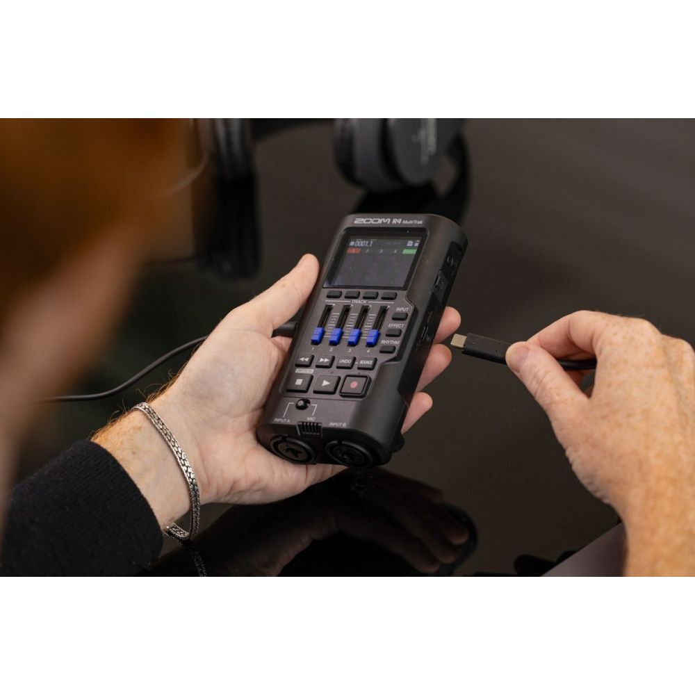 Registratore portatile Zoom R4 MultiTrak