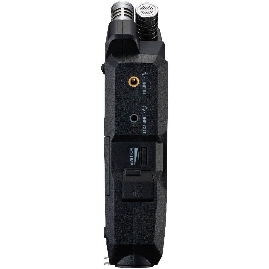 Zoom H4essential handy recorder