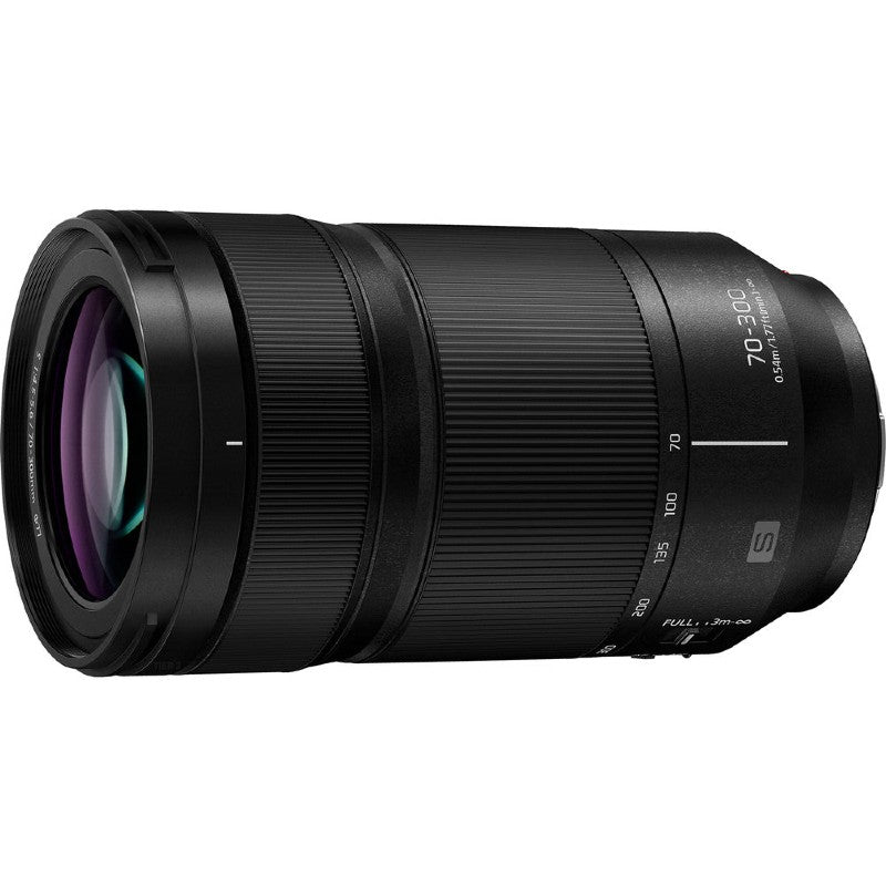Panasonic Lumix DC-S5 II + Lumix S 20-60mm f/3.5-5.6 + Lumix S 70-300mm f/4.5-5.6 Macro OIS