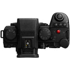 Panasonic Lumix DC-S5 IIX + Lumix S 70-300mm f/4.5-5.6 Macro OIS