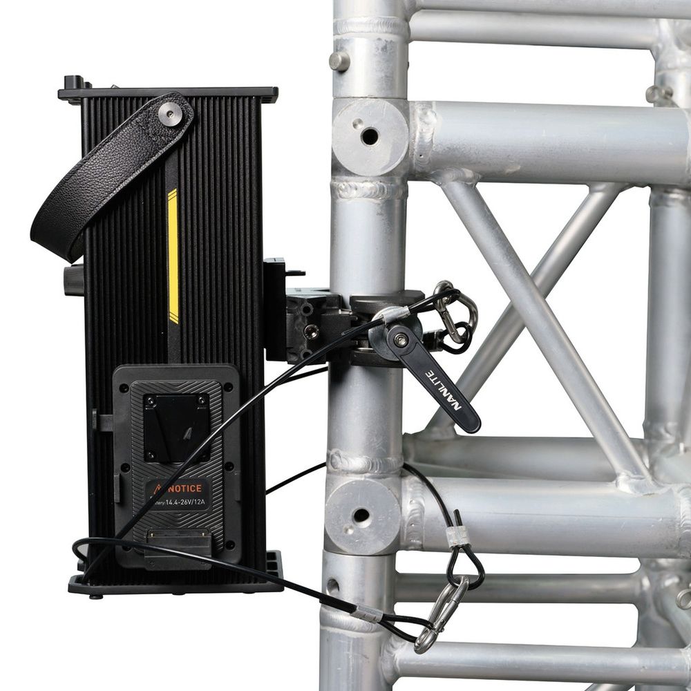 Nanlite Super Clamp con gancio e maniglia (per Forza 300II/BII 500II/BII e PavoSlim)