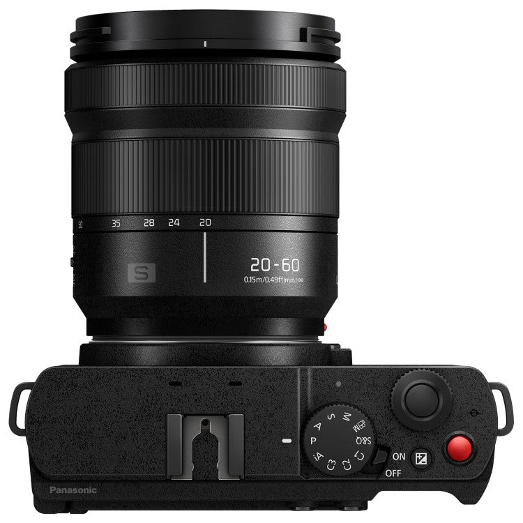 Panasonic Lumix S9 Custodia Jet Nero + Lumix S 20-60mm f/3.5-5.6 L attacco