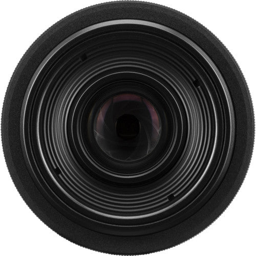 Canon EOS R10 + RF 35mm f/1.8 IS Macro STM