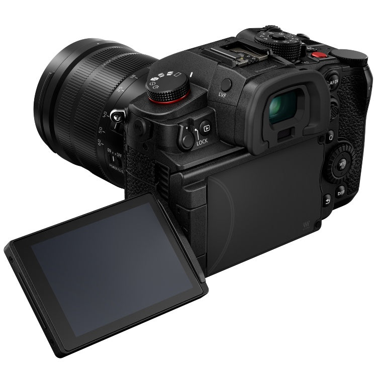 Panasonic Lumix DC-GH7 corpo + 12-60mm f/2.8-4.0 Leica DG Vario-Elmarit