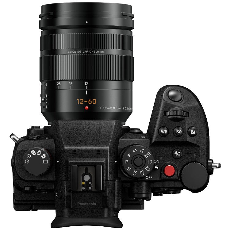 Panasonic Lumix DC-GH7 corpo + 12-60mm f/2.8-4.0 Leica DG Vario-Elmarit