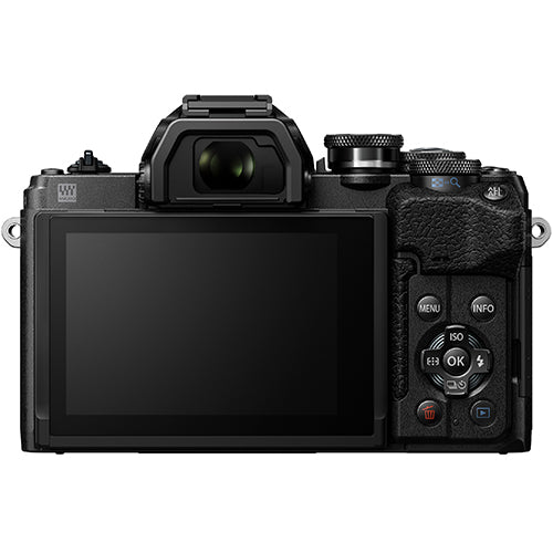 Olympus OM-D E-M10 mark IV nera + ED 14-150mm II Edizione Speciale