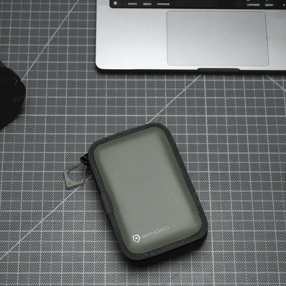 WANDRD Memory Card Case Wasatch Green