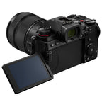 Panasonic Lumix S5D + 28-200mm f/4-7.1