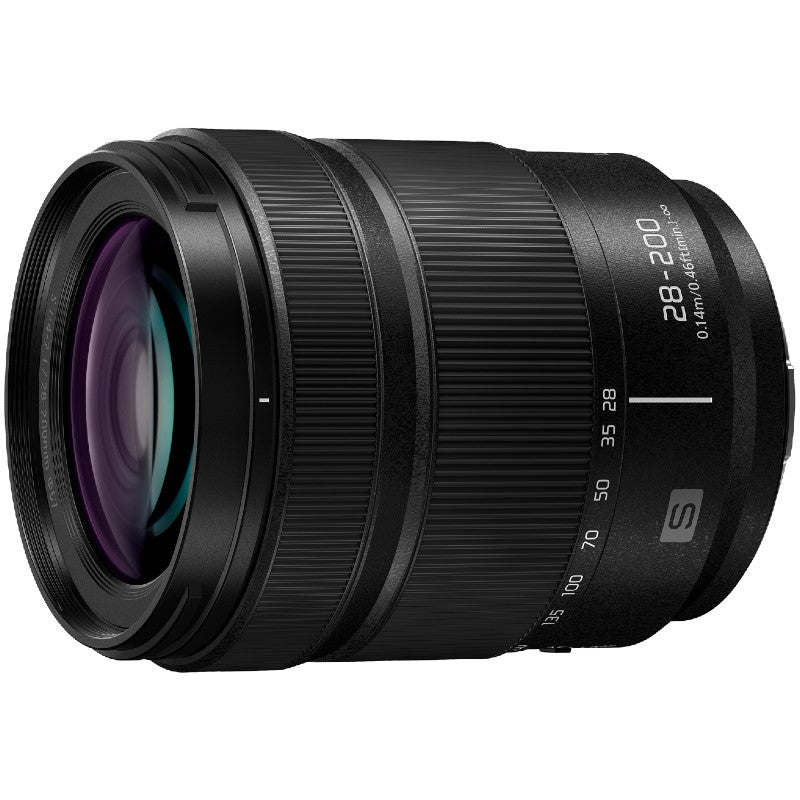 Panasonic Lumix S5D + 28-200mm f/4-7.1