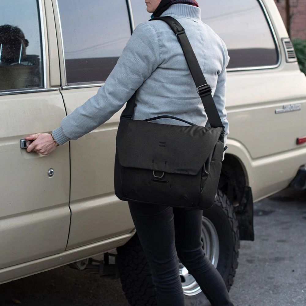 Peak Design Messenger 13L V3 - nero