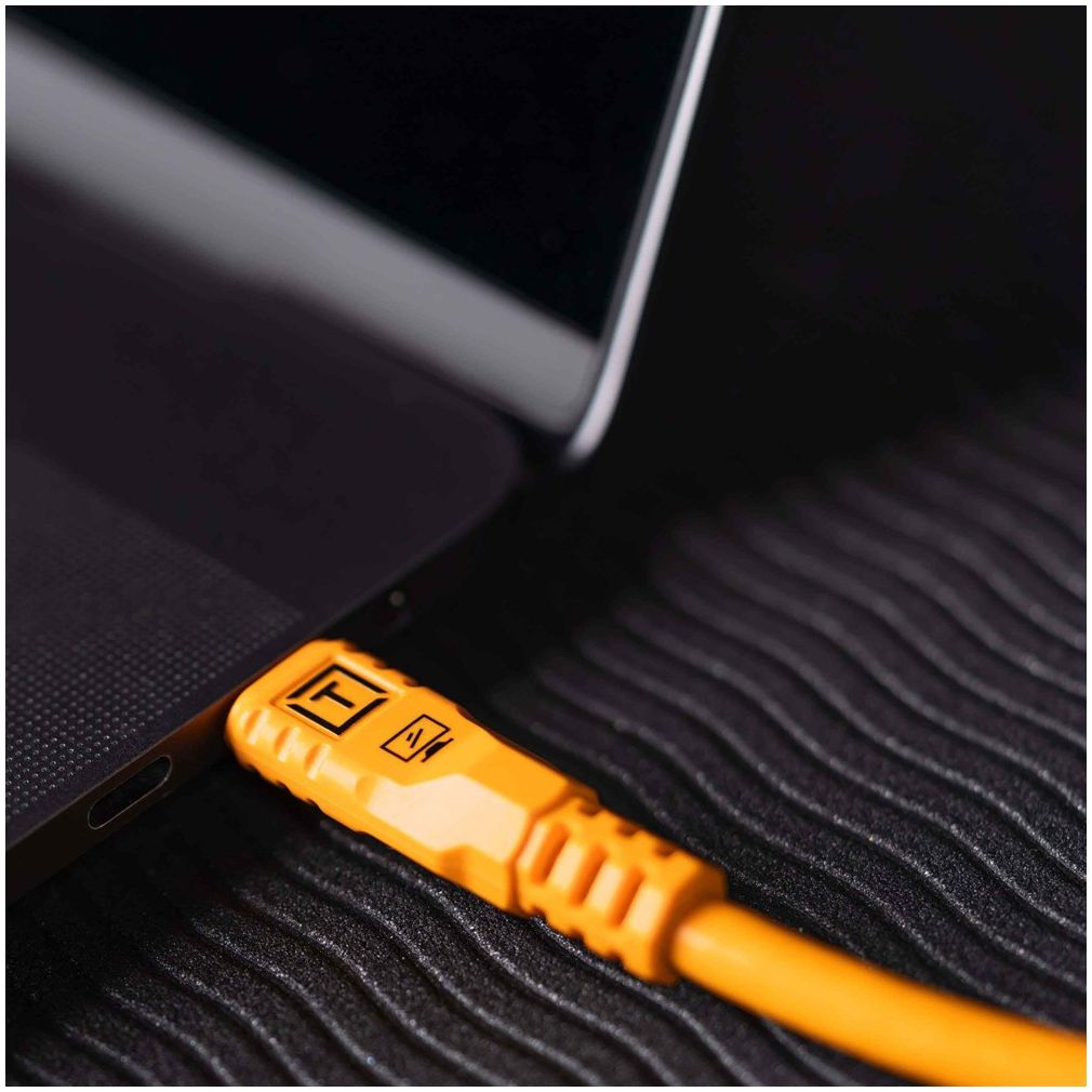 Tether Tools TetherPro Optima 10G USB-C, 15' (4.6m), straight to right orange