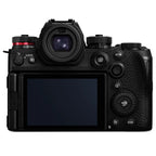 Panasonic Lumix DC-S1 Mark II + Lumix S 24-105mm f/4.0 Macro OIS