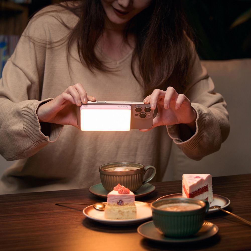 Godox MA5R Mobile Power Bank e luce LED RGB verde