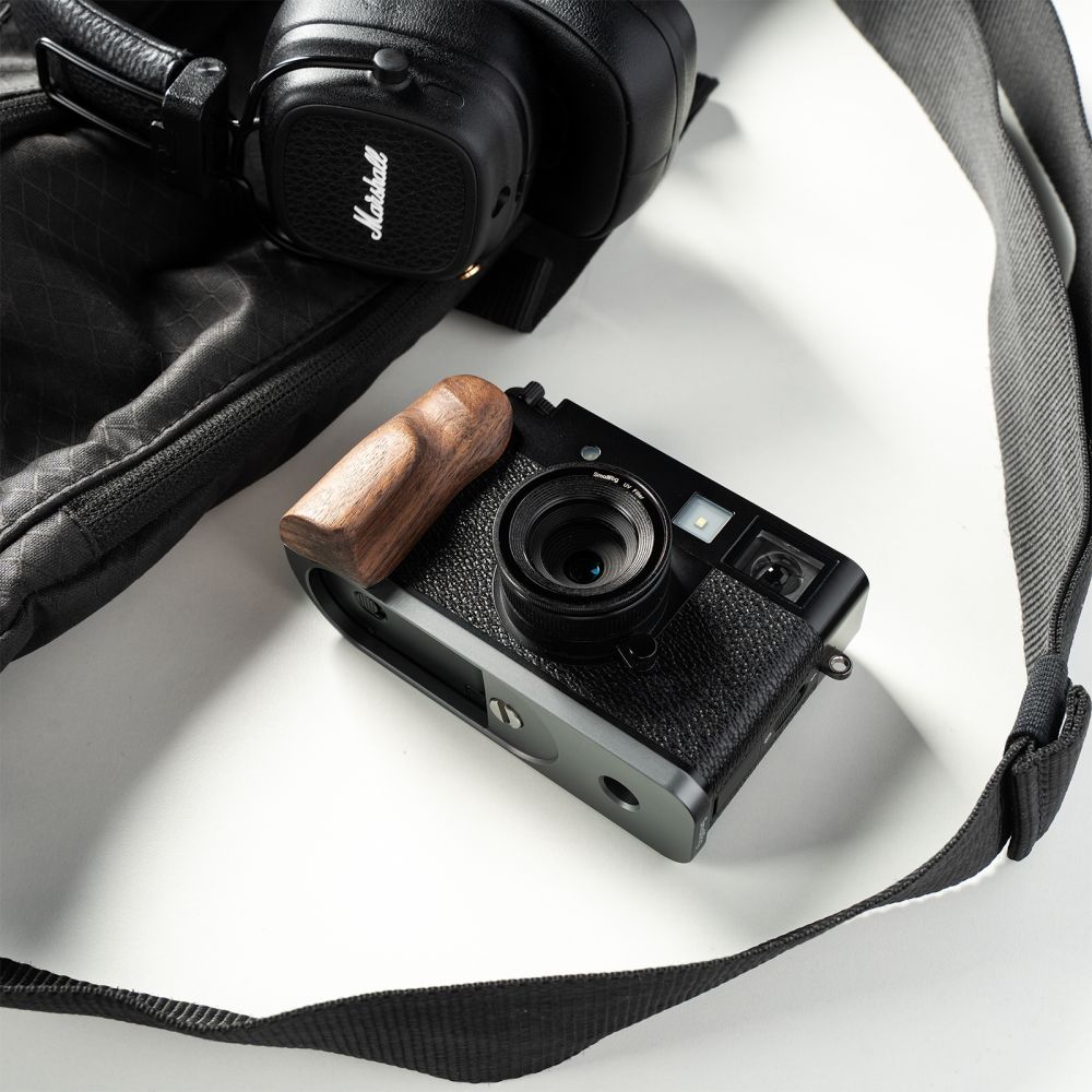 SmallRig 5394 L-Shaped Mount Plate with Wooden Handle for FUJIFILM X half, charcoal silver