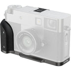 SmallRig 5217 Piastra di montaggio a L con impugnatura in silicone per FUJIFILM X half, argento antracite