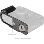 SmallRig 5217 Piastra di montaggio a L con impugnatura in silicone per FUJIFILM X half, argento antracite