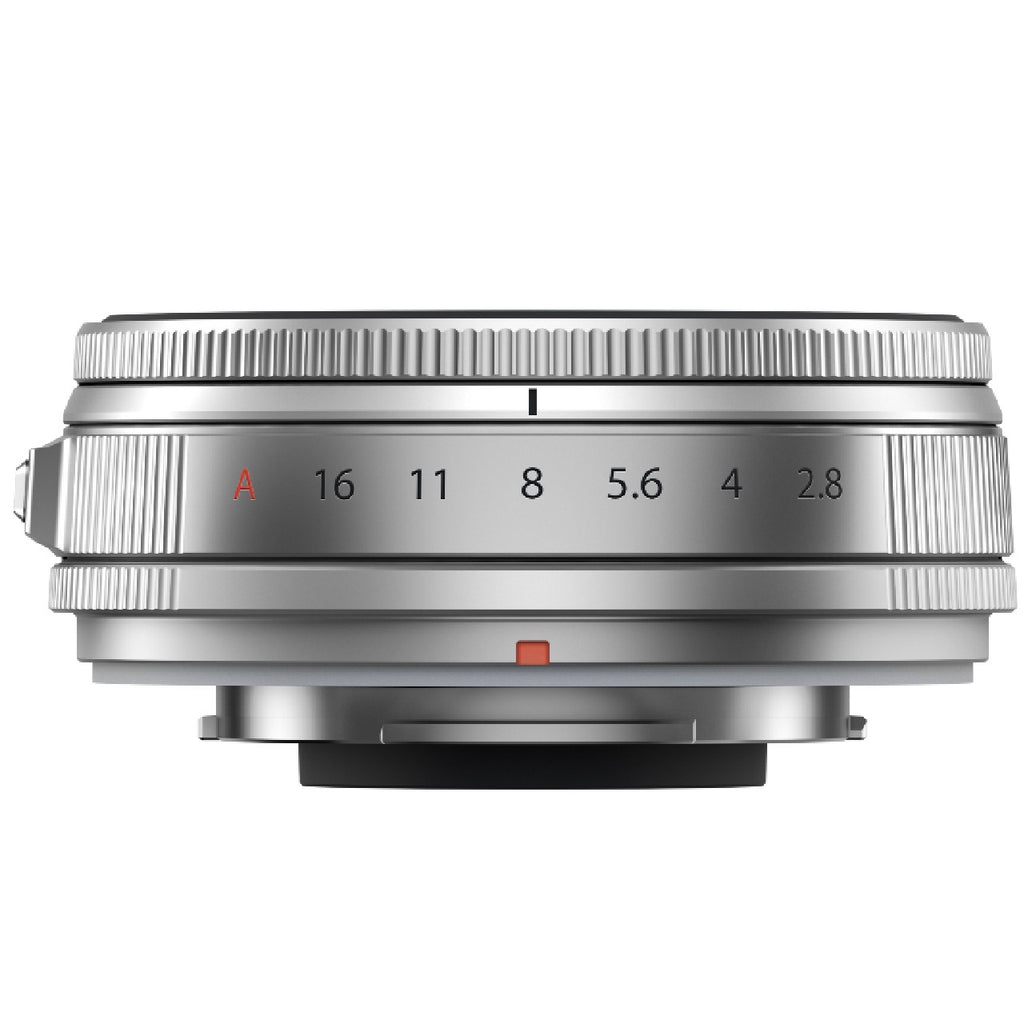 Fujifilm X-E5 + XF 23mm f/2.8 R WR argento