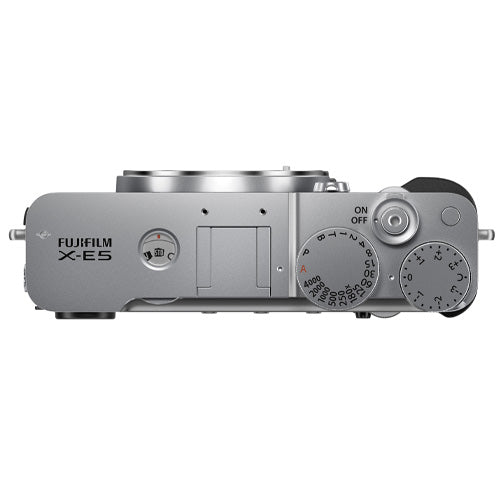 Fujifilm X-E5 + XF 23mm f/2.8 R WR argento