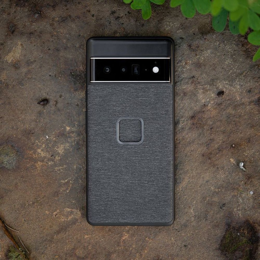 Peak Design Mobile Everyday Custodia per Google Pixel 7 - Antracite