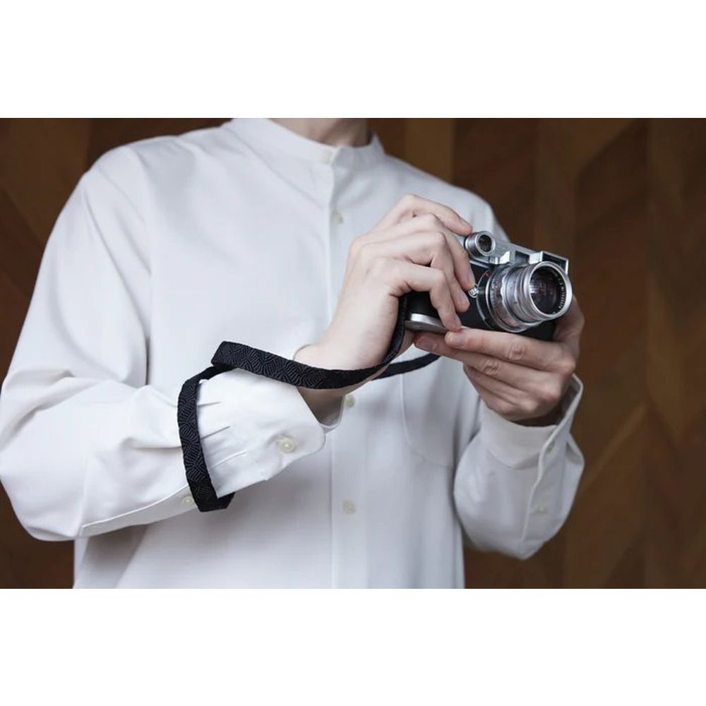 Artisan & Artist ACAM 318 Sazanami Silk strap black