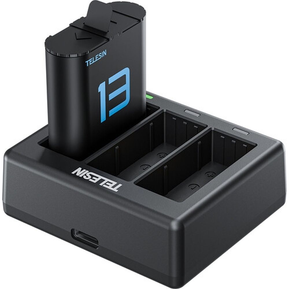 Caricabatterie Telesin per 3 batterie + 2 batterie per GoPro 13