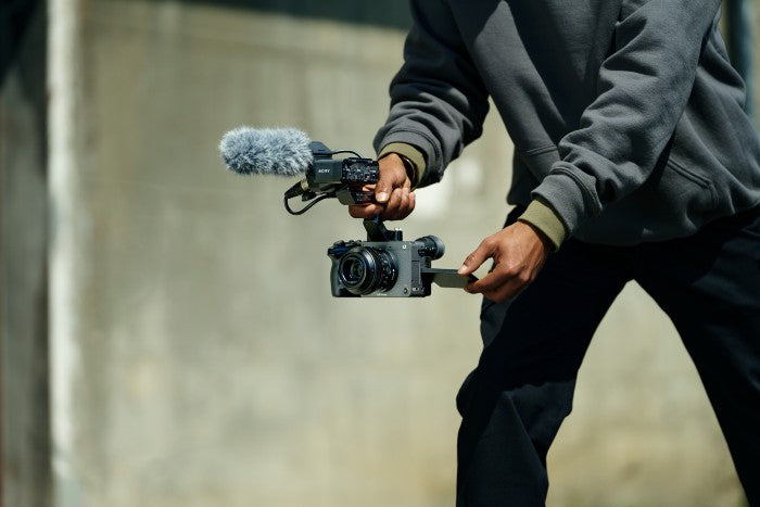 Sony FX2 Cinema Line + FE 16-35mm f/4.0 G PZ