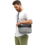 Gomatic Luma Fotocamera Sling 12L, grigio pietra