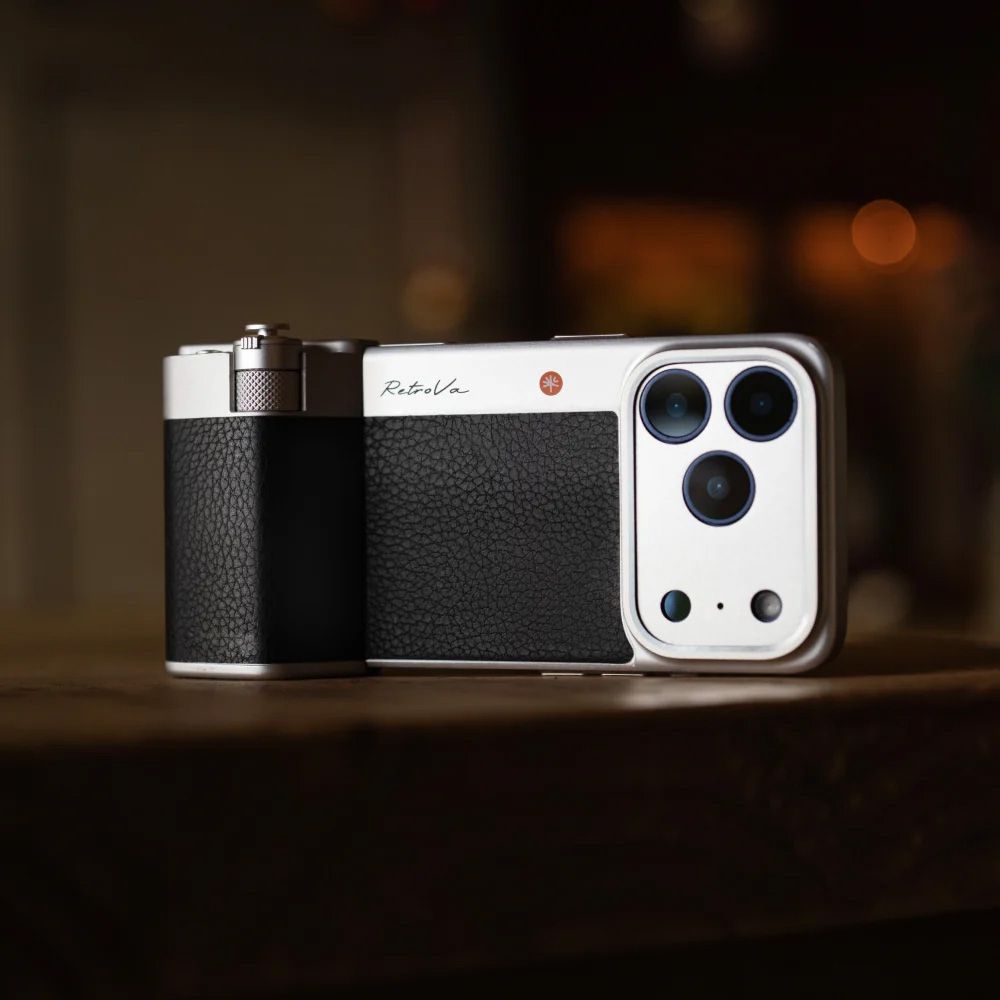 PGYTech Retrova Grip Kit (Graphite Black-iPhone 16 Pro)