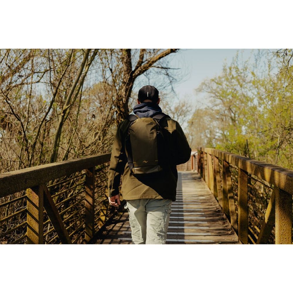 Peak Design Outdoor Backpack Zip 18L Kelp