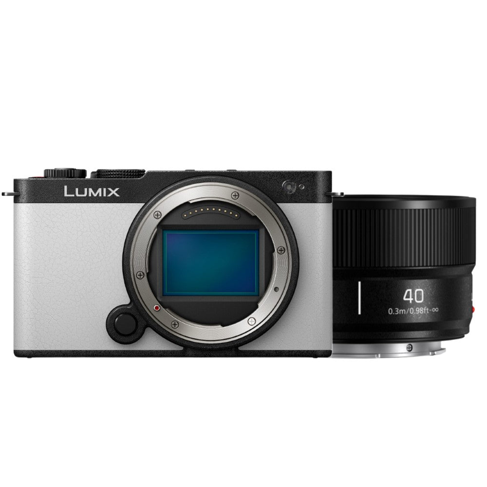 Panasonic LUMIX S9 Corpo Smokey Bianco + LUMIX L-attacco S 40mm f/2 – Nero