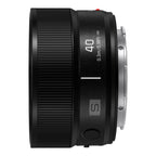 Panasonic LUMIX S9 Corpo Smokey Bianco + LUMIX L-attacco S 40mm f/2 – Nero