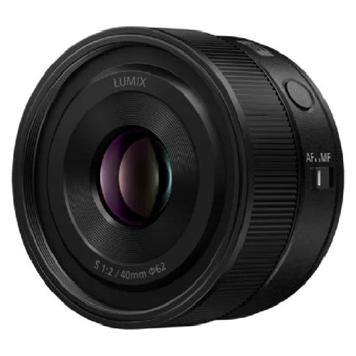 Panasonic Lumix S9 Corpo argento/nero + Lumix S 40mm f/2.0 - Nero