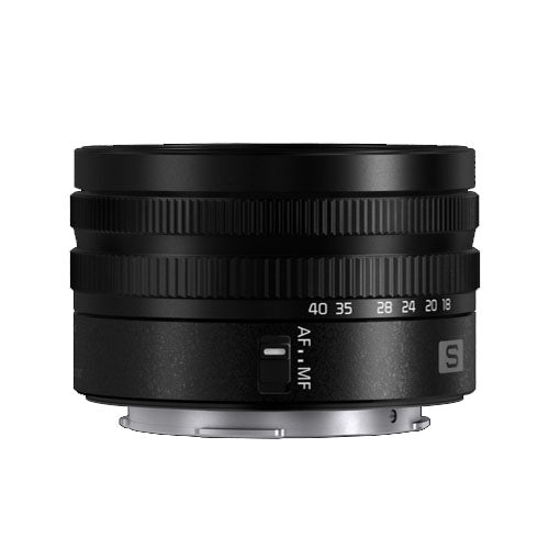 Panasonic LUMIX S5D + 18-40mm + Joby Action Treppiede