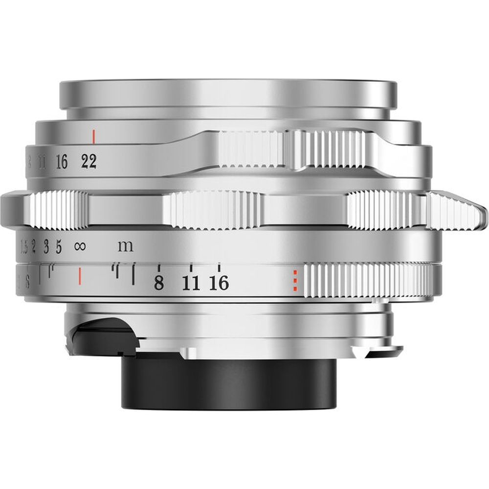 Thypoch Ksana 21mm f/3.5 con paraluce Leica M, argento